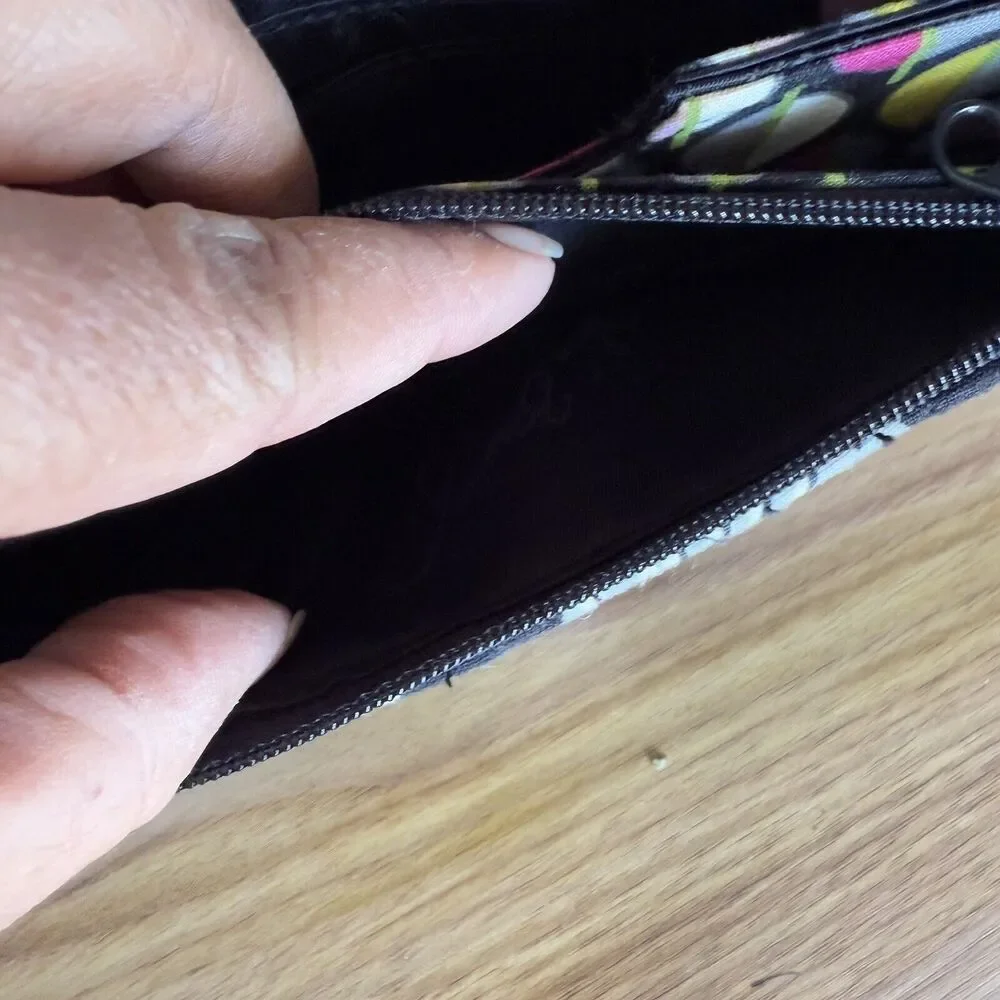 Vera Bradley Twist locks Wristlet Wallet Black Multicolor